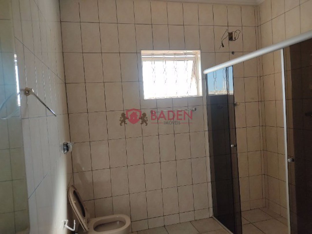 Casa à venda com 3 quartos, 250m² - Foto 15