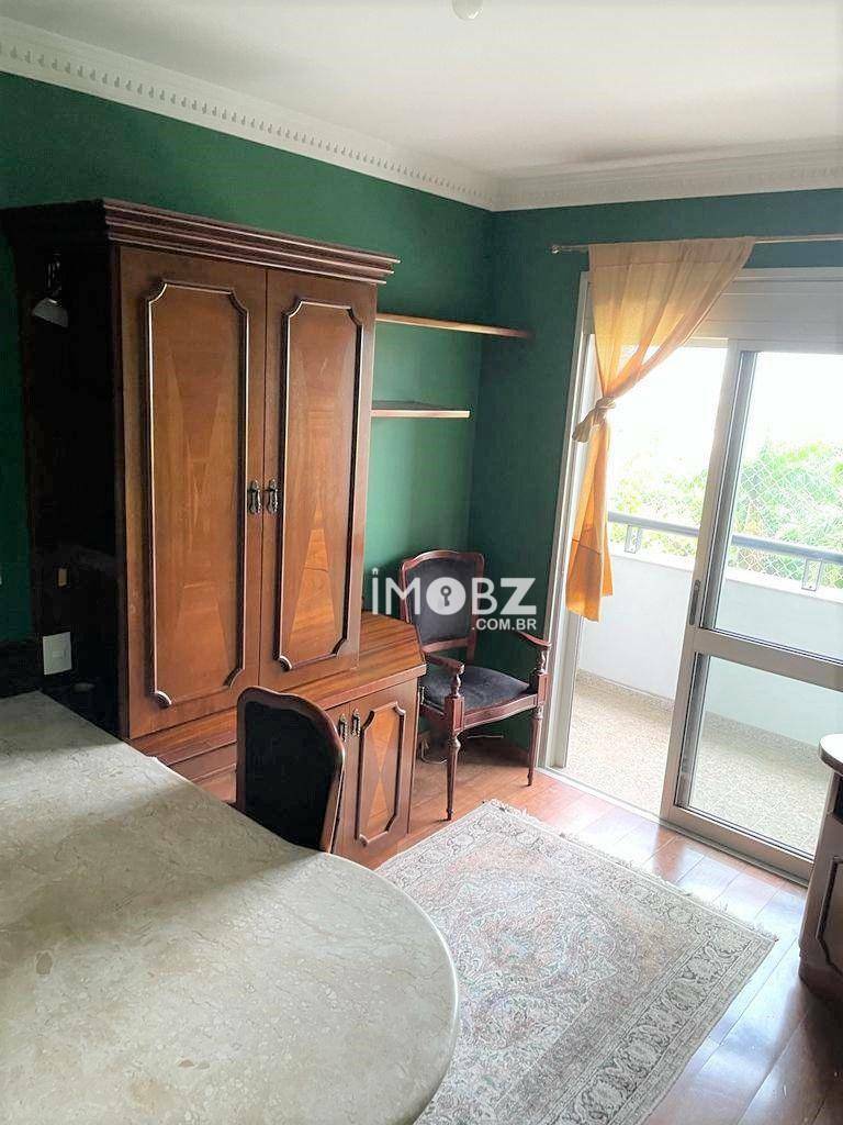 Apartamento à venda com 4 quartos, 190m² - Foto 1