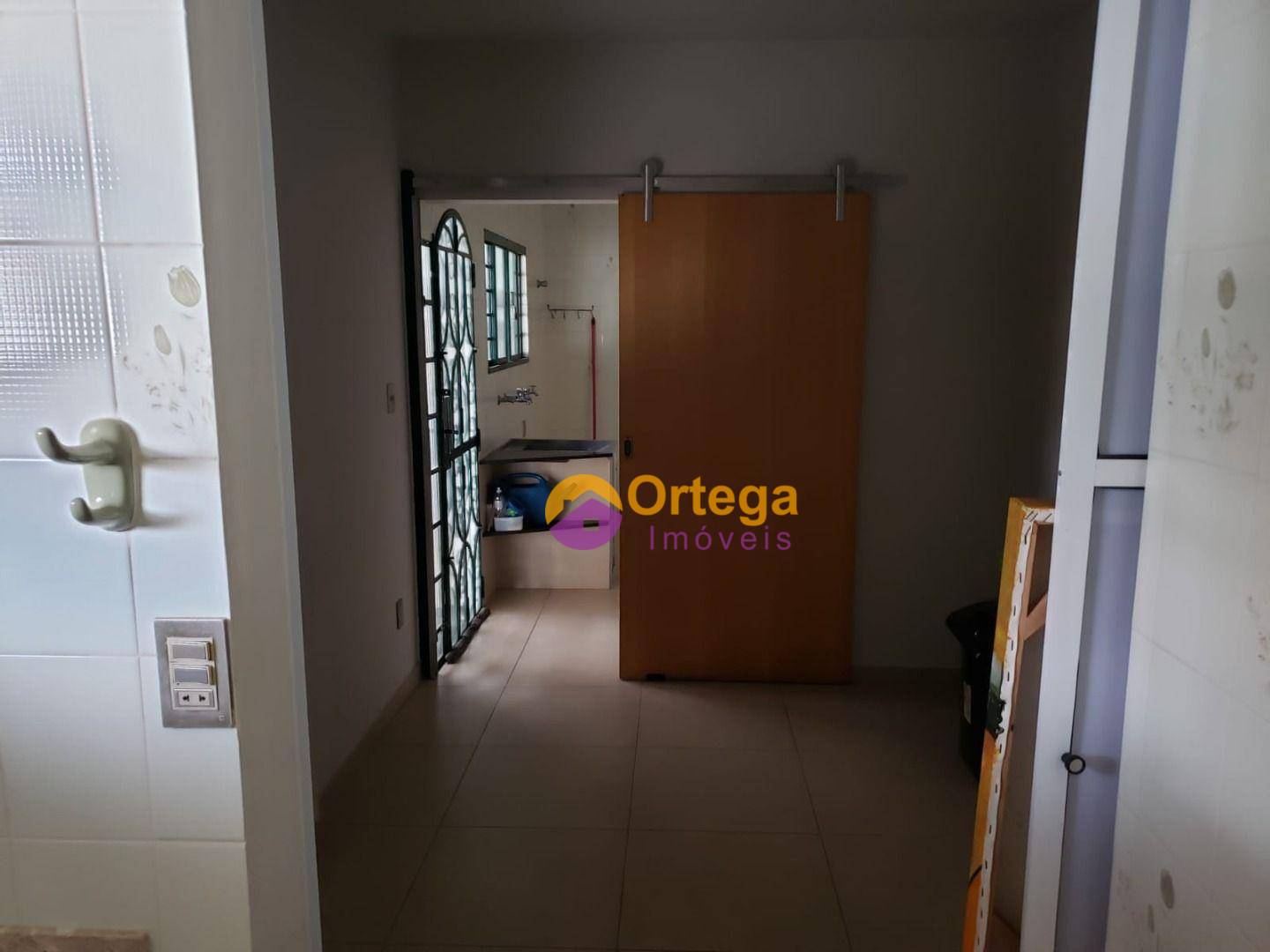 Sobrado para alugar com 5 quartos, 350m² - Foto 7