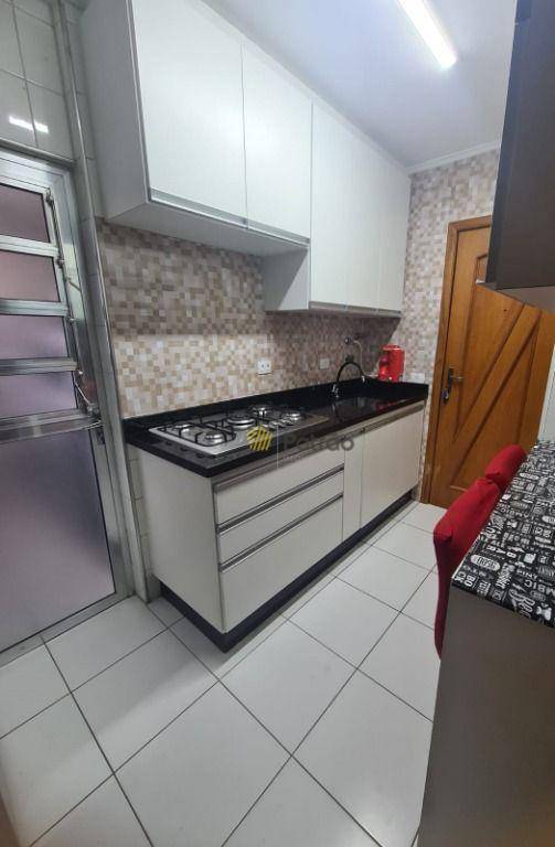 Apartamento à venda com 3 quartos, 70m² - Foto 20