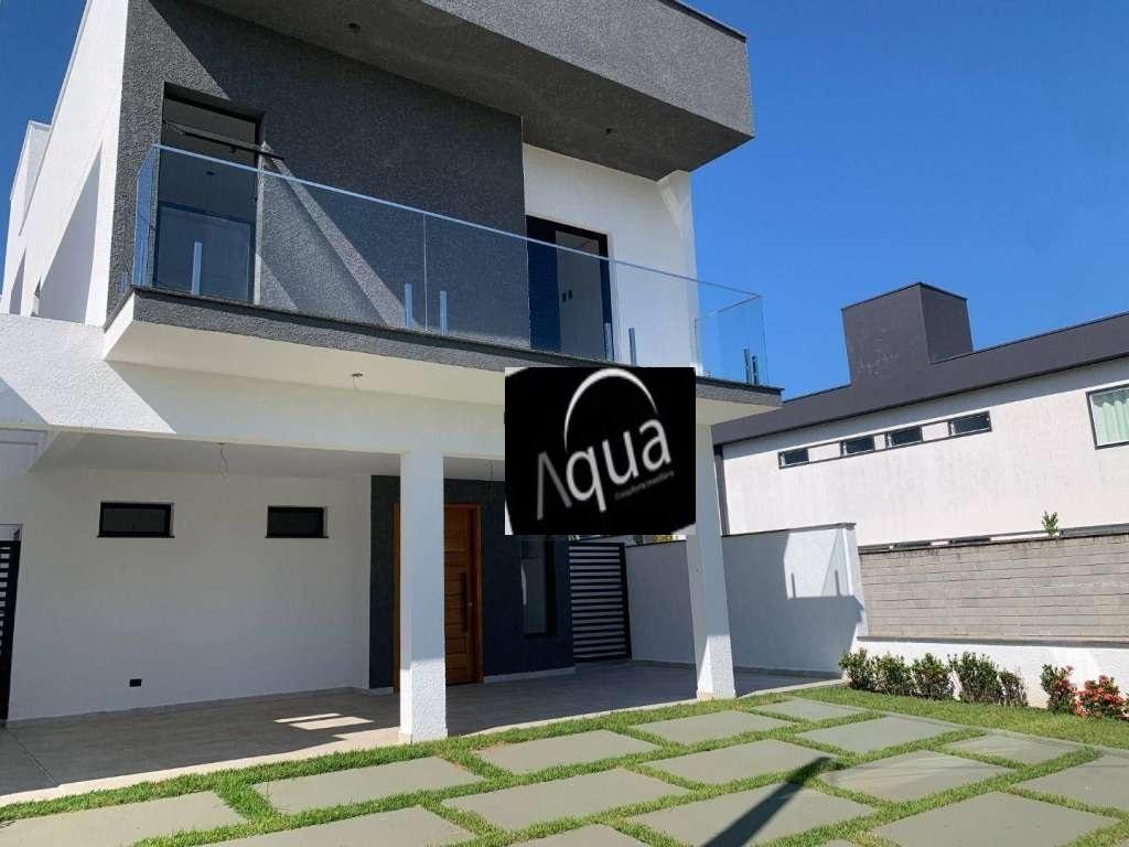 Casa à venda com 3 quartos, 300m² - Foto 2