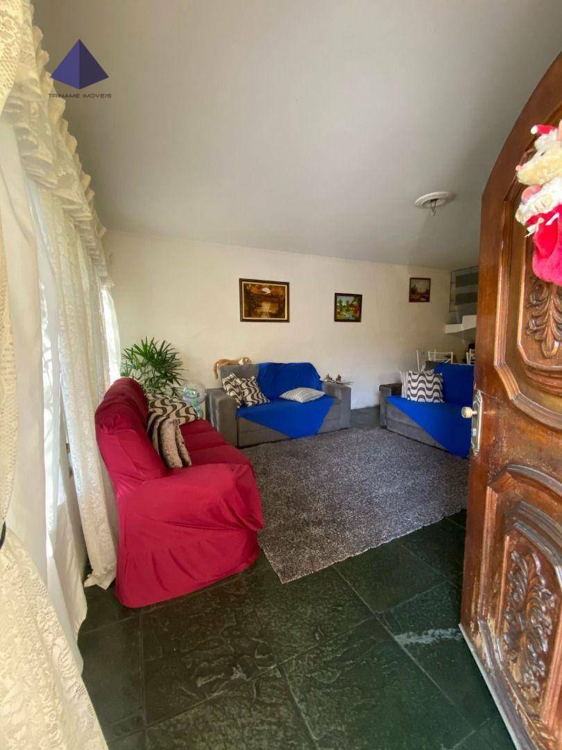 Sobrado à venda com 3 quartos, 188m² - Foto 1