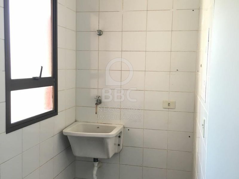 Apartamento à venda com 2 quartos, 60m² - Foto 11