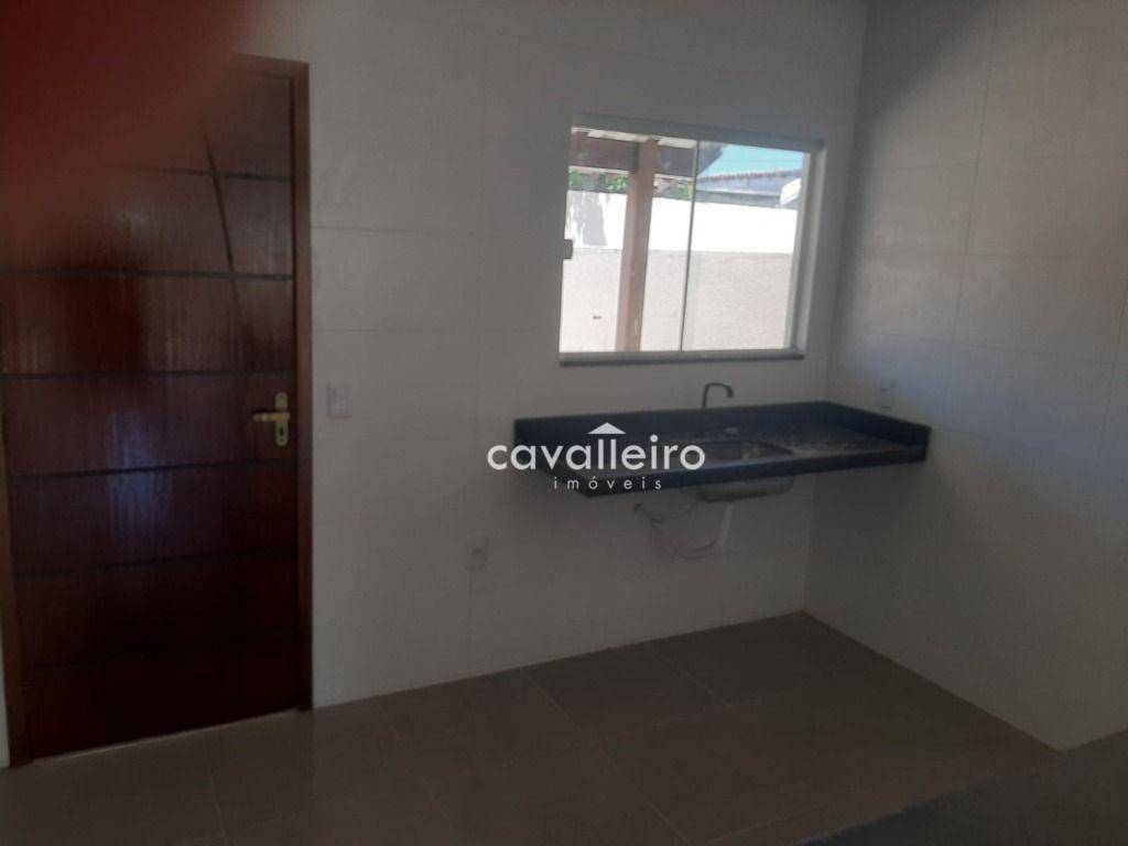 Casa à venda com 2 quartos, 70m² - Foto 11