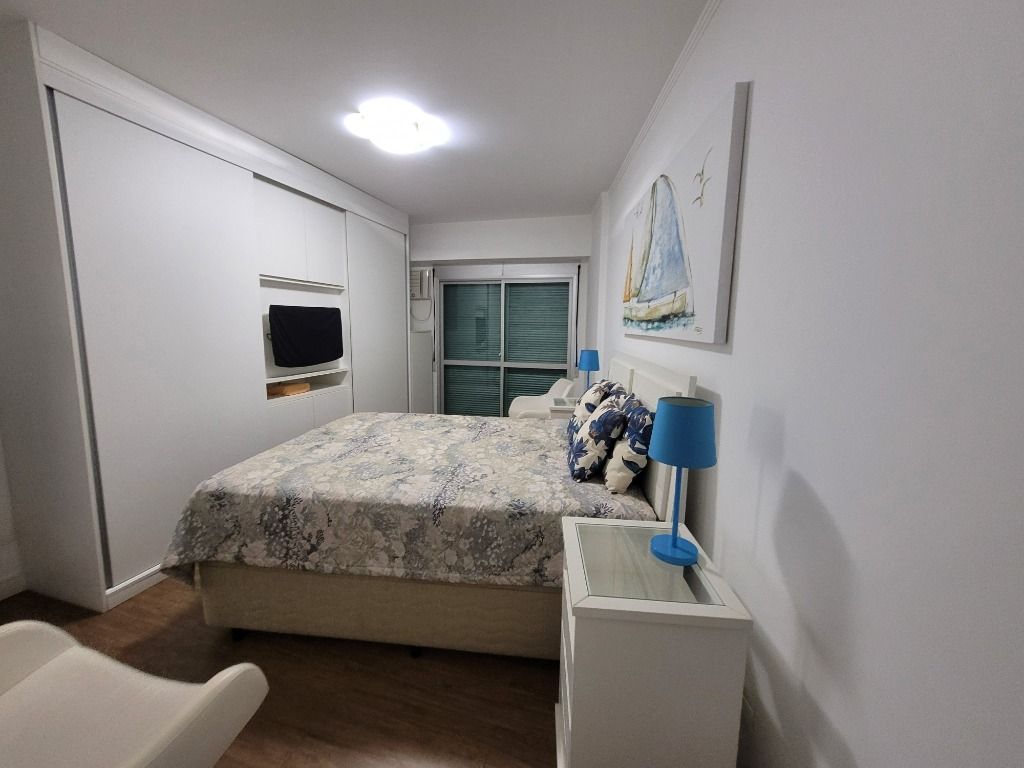 Apartamento à venda com 3 quartos, 168m² - Foto 10