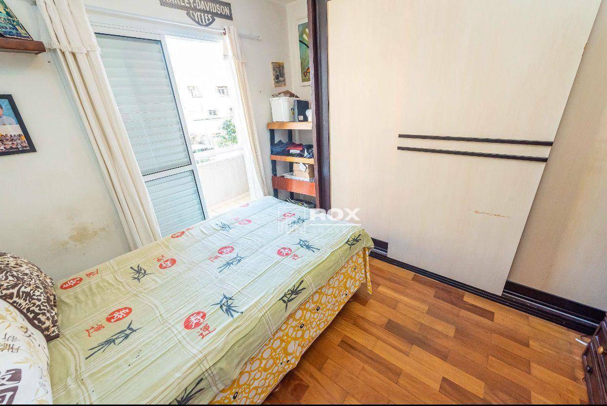 Casa à venda com 5 quartos, 250m² - Foto 20