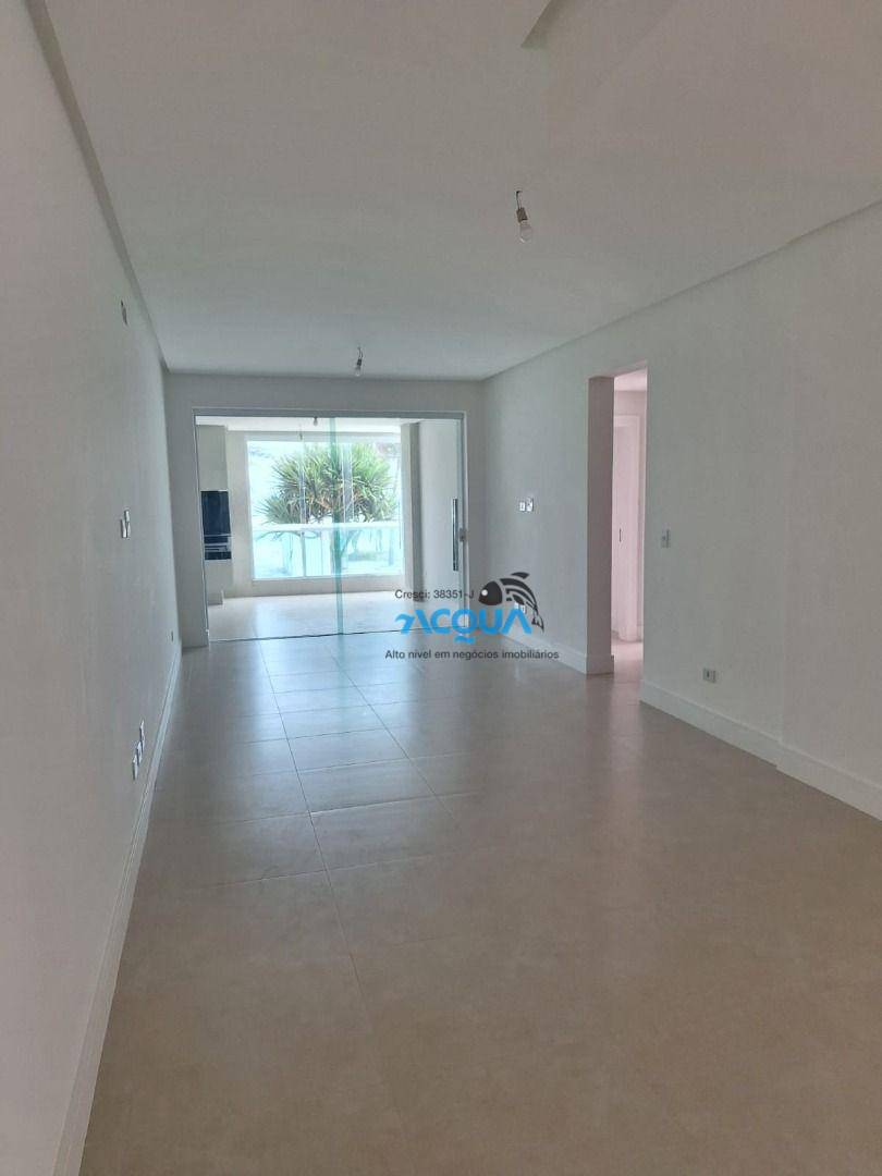 Apartamento à venda com 3 quartos, 117m² - Foto 1