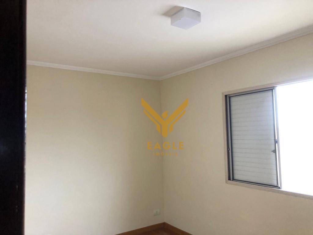 Apartamento para alugar com 2 quartos, 67m² - Foto 13