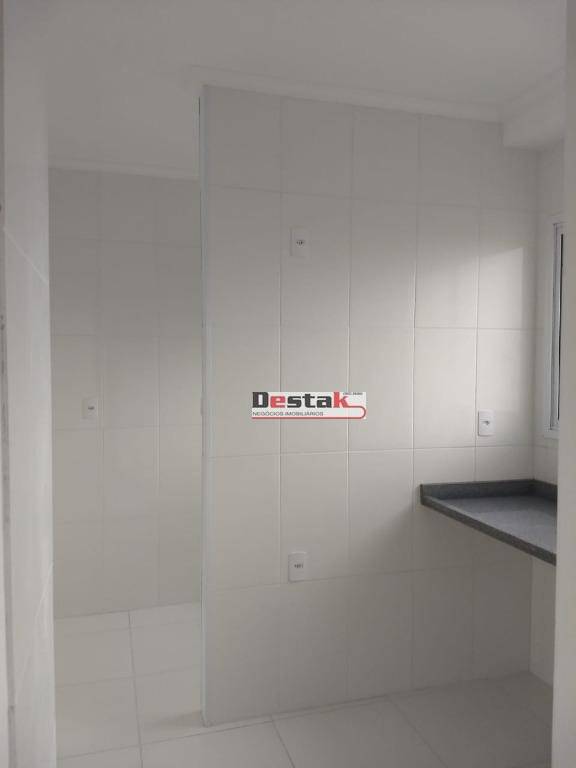 Apartamento à venda com 2 quartos, 58m² - Foto 3