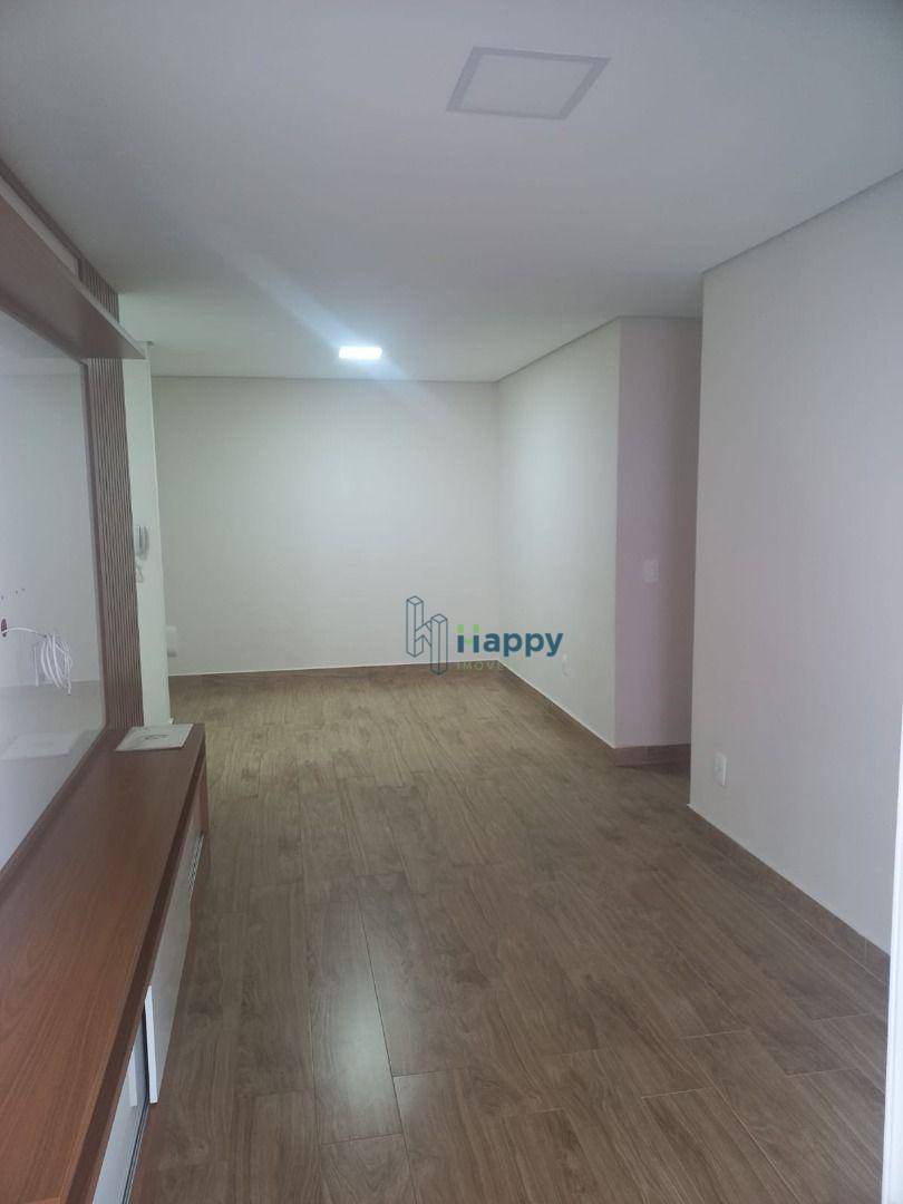 Apartamento à venda com 3 quartos, 80m² - Foto 2