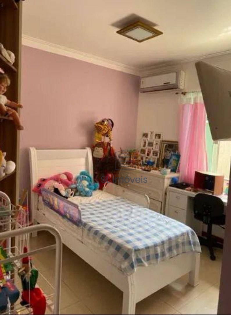 Casa à venda com 4 quartos, 320m² - Foto 16