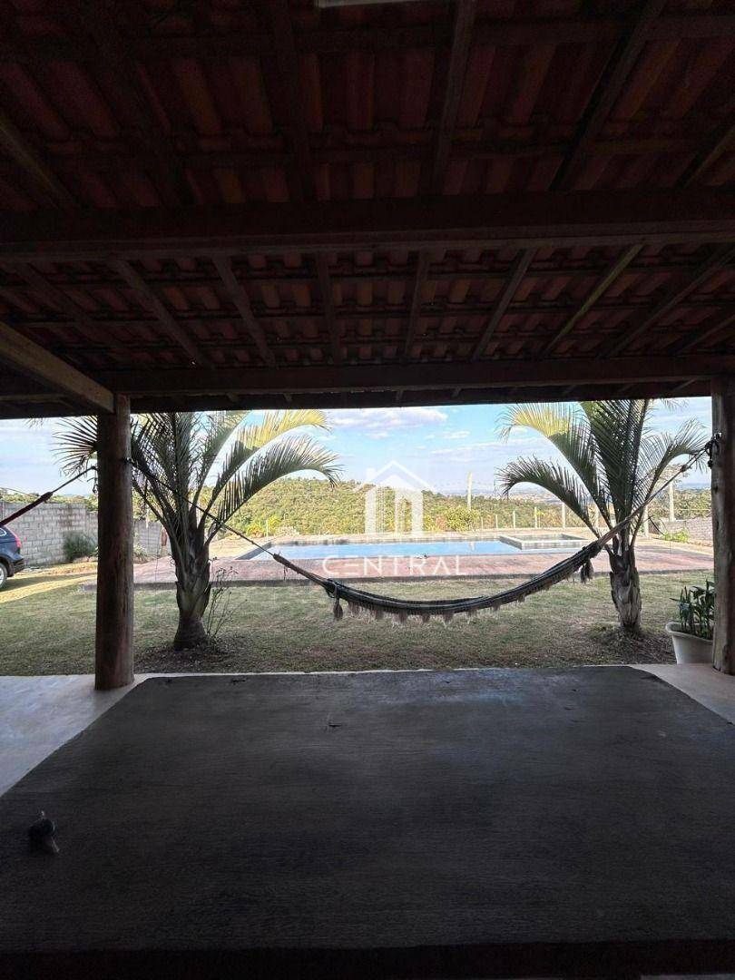 Chácara à venda com 4 quartos, 140m² - Foto 3