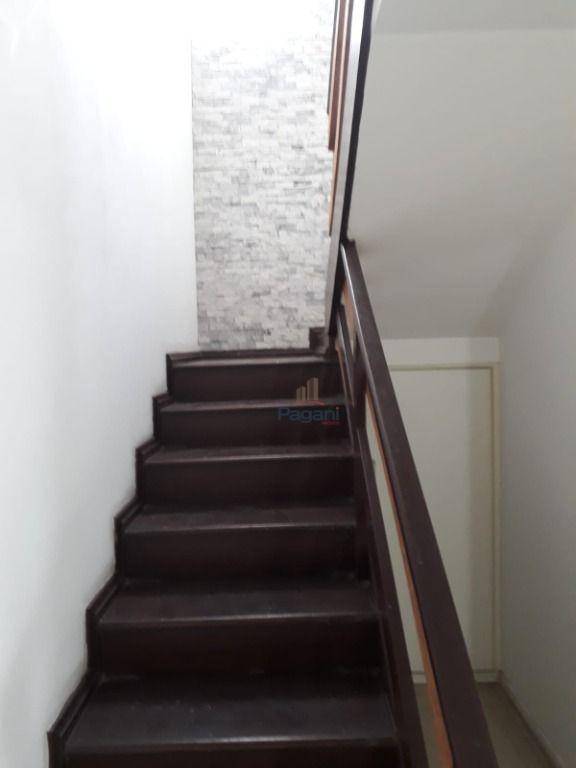 Casa à venda com 5 quartos, 258m² - Foto 12