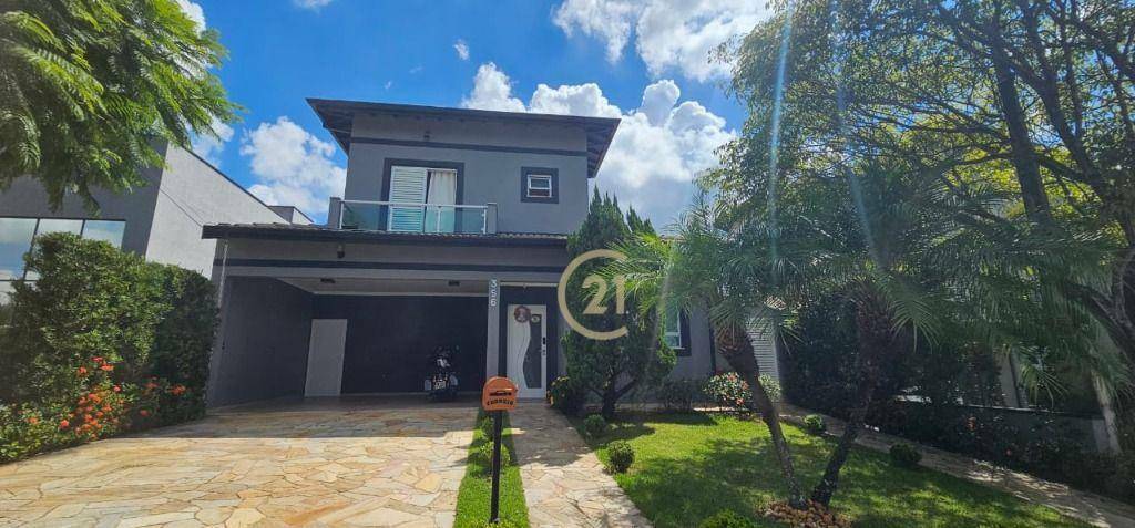 Casa de Condomínio à venda com 3 quartos, 245m² - Foto 1