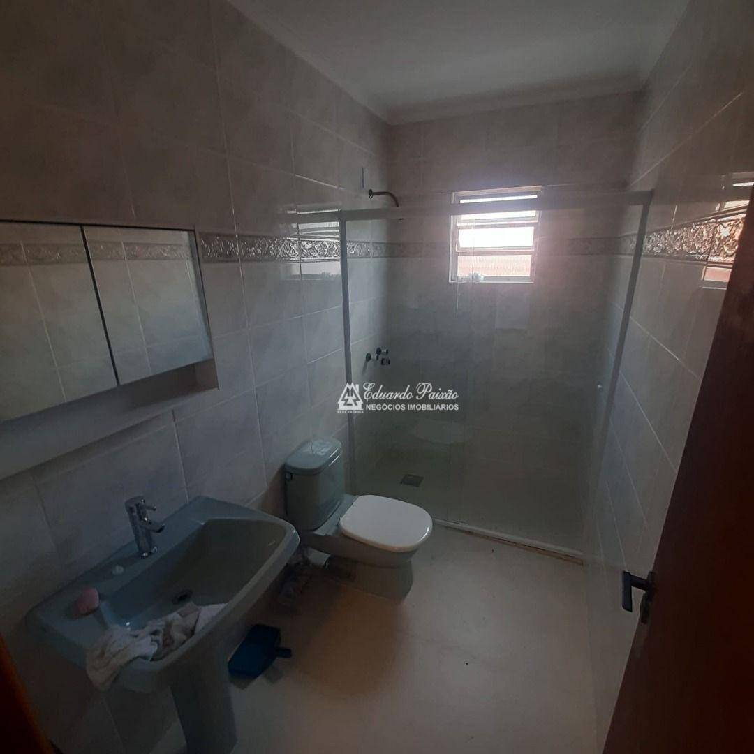 Apartamento para alugar com 2 quartos, 100m² - Foto 18