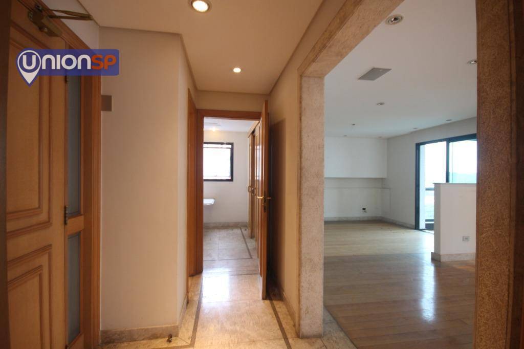 Apartamento à venda com 4 quartos, 202m² - Foto 13