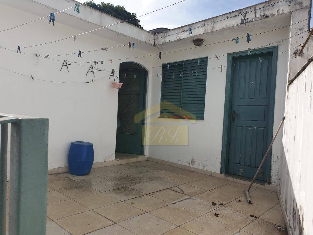 Sobrado à venda com 3 quartos, 200m² - Foto 24