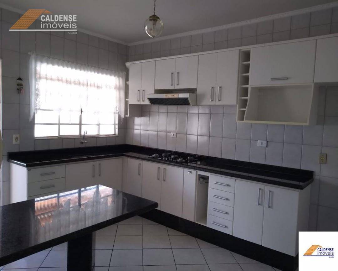 Casa, 3 quartos, 240 m² - Foto 5