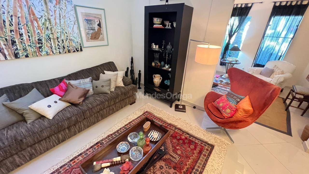 Casa de Condomínio para alugar com 4 quartos, 350m² - Foto 19