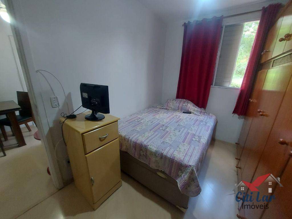 Apartamento à venda com 3 quartos, 50m² - Foto 8