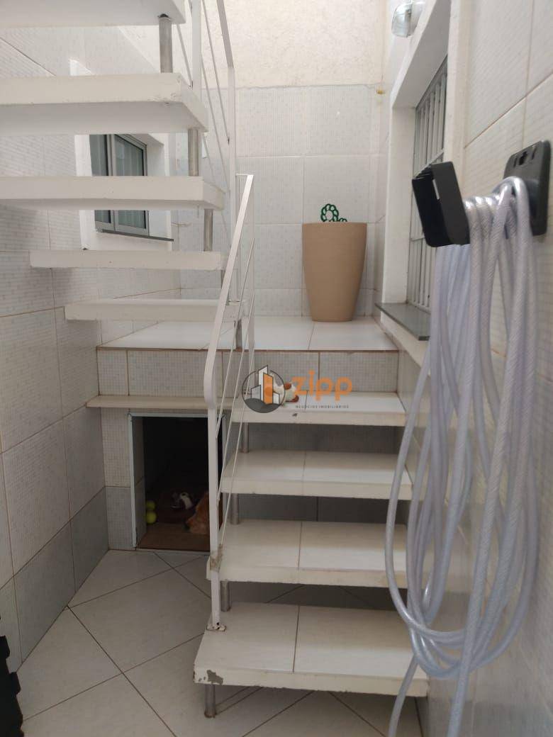 Sobrado à venda com 3 quartos, 350m² - Foto 48