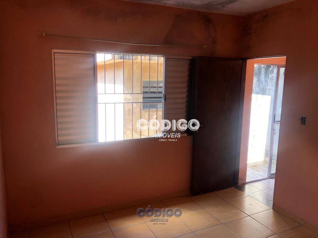 Sobrado à venda com 4 quartos, 200m² - Foto 5