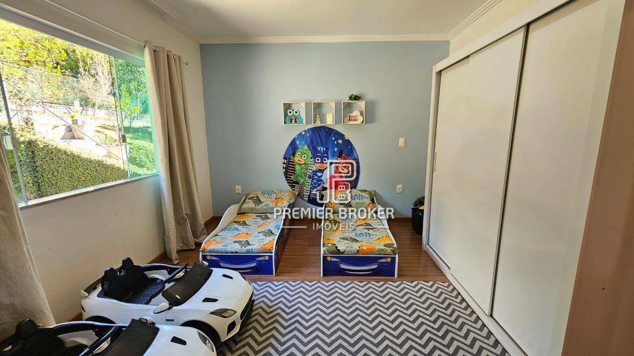 Casa de Condomínio para alugar com 3 quartos, 180m² - Foto 29