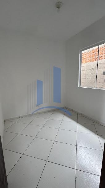 Casa à venda com 3 quartos, 59m² - Foto 27