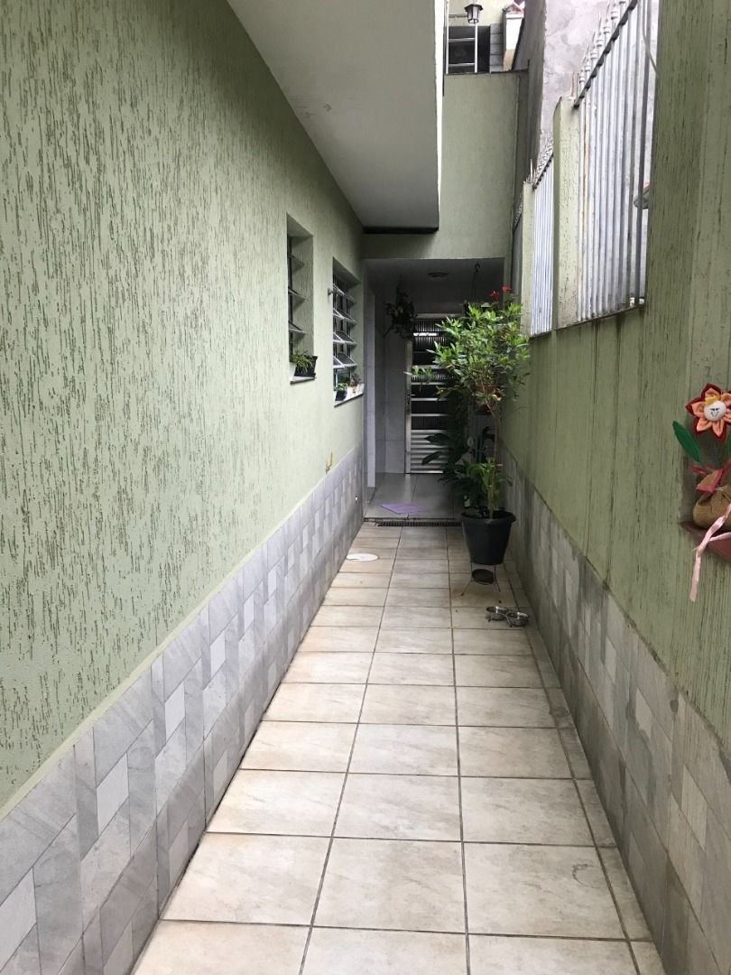 Sobrado à venda com 4 quartos, 243m² - Foto 3