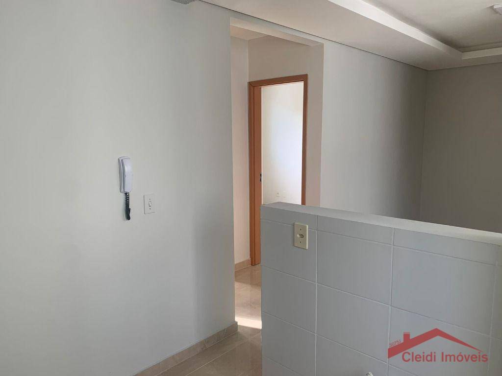 Apartamento à venda com 2 quartos, 44m² - Foto 5