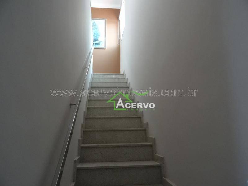 Casa à venda com 4 quartos, 103m² - Foto 14