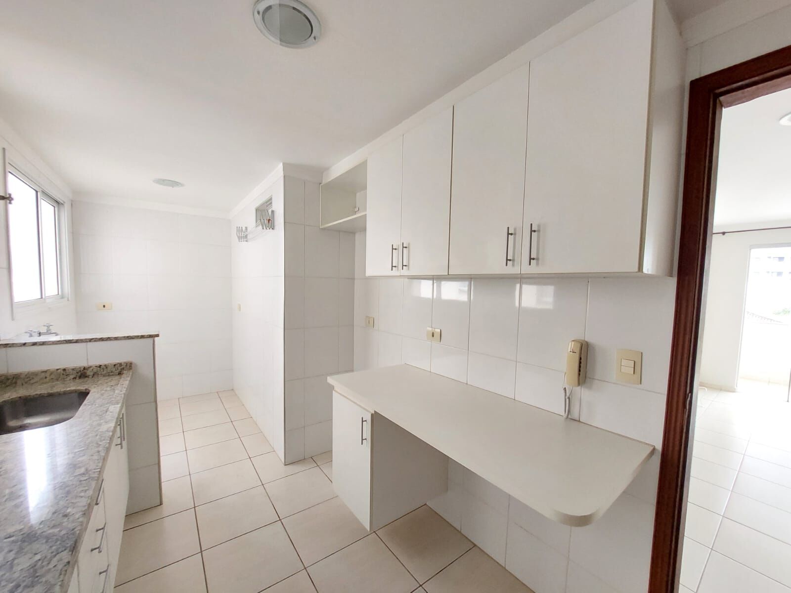 Apartamento à venda com 2 quartos, 69m² - Foto 7