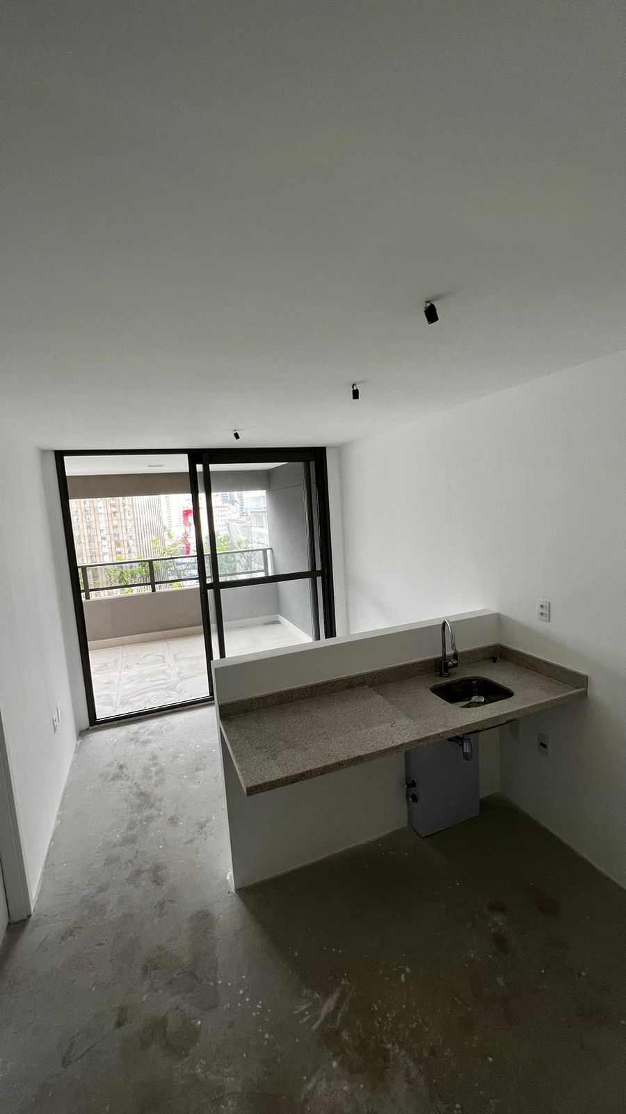 Apartamento à venda com 1 quarto, 44m² - Foto 1