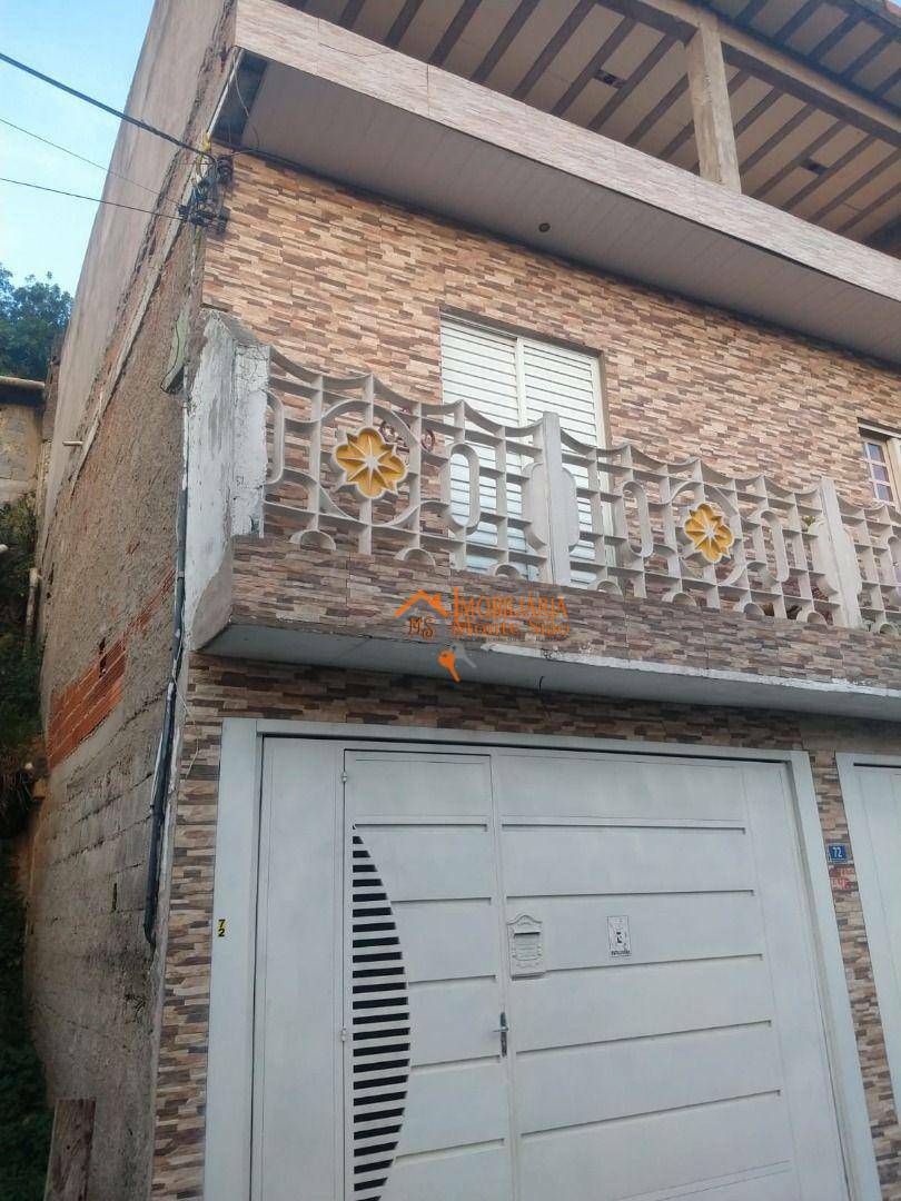 Sobrado à venda com 3 quartos, 200m² - Foto 1