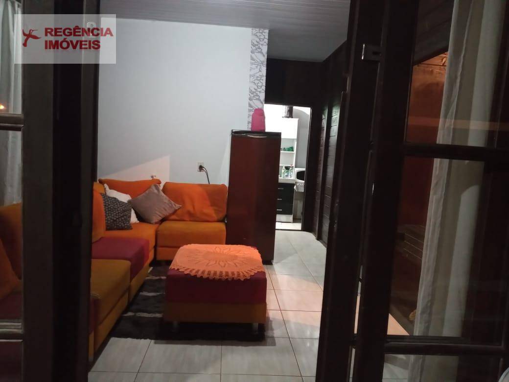 Casa à venda com 2 quartos, 45m² - Foto 15