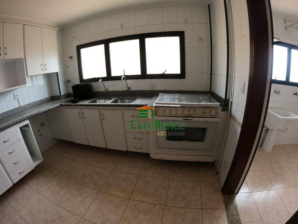 Apartamento para alugar com 2 quartos, 130m² - Foto 4