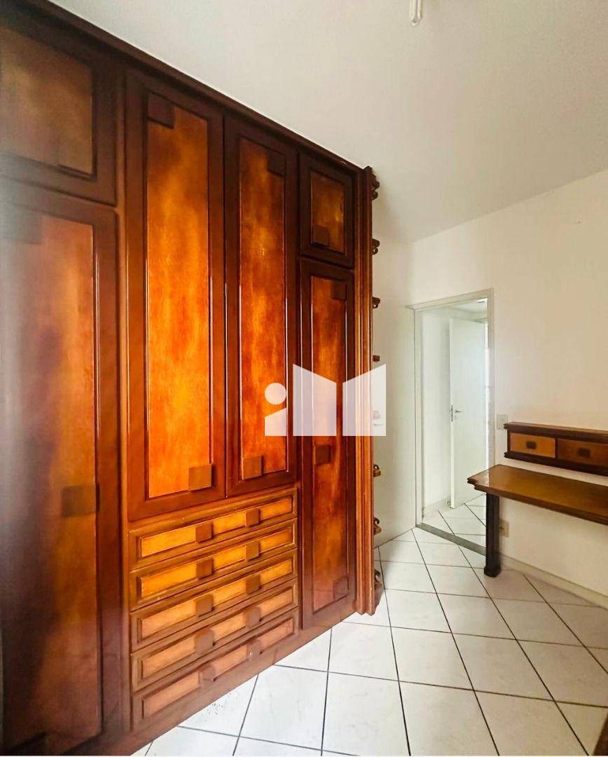 Apartamento à venda com 2 quartos, 80m² - Foto 7