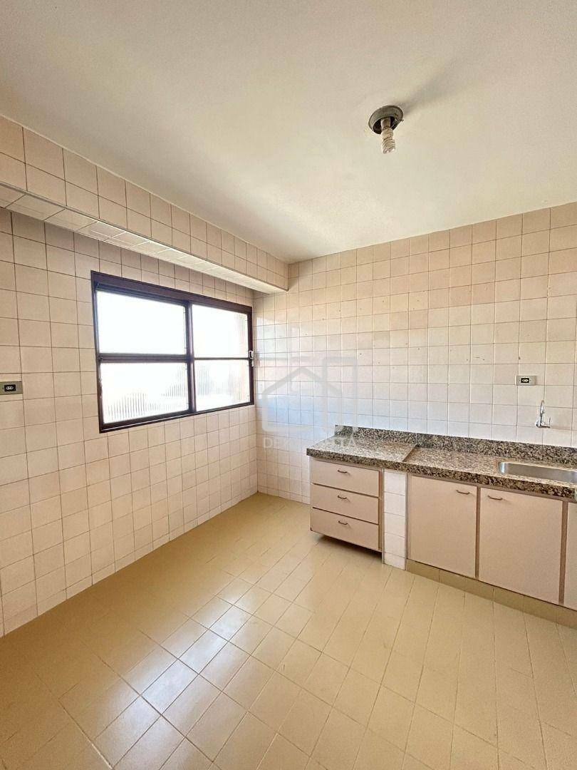 Apartamento à venda com 3 quartos, 117m² - Foto 26