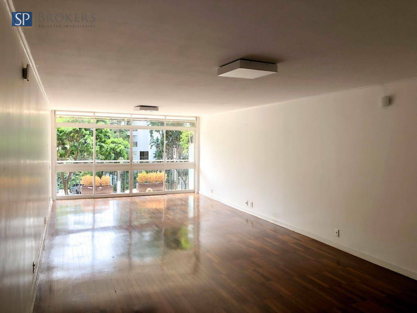 Apartamento para alugar com 3 quartos, 238m² - Foto 1