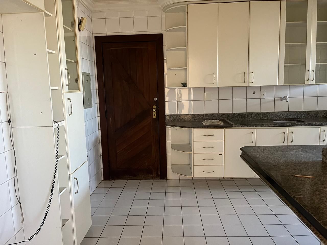 Apartamento à venda e aluguel com 4 quartos, 145m² - Foto 7