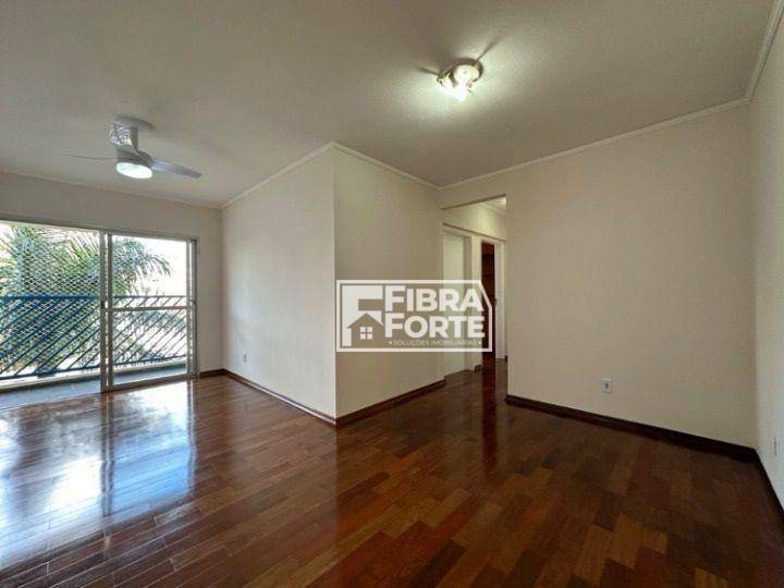 Apartamento para alugar com 3 quartos, 85m² - Foto 16