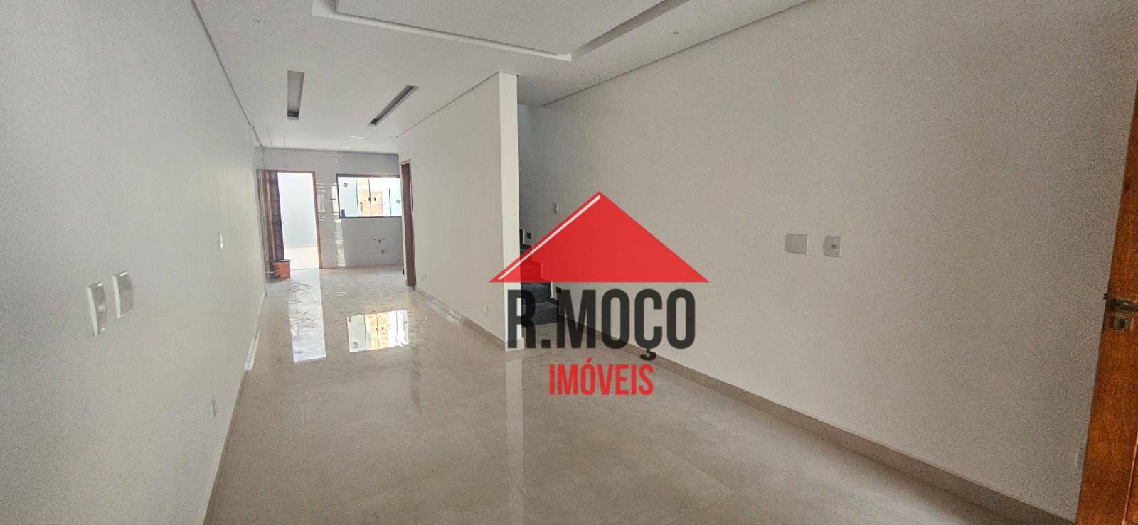 Sobrado à venda com 3 quartos, 122m² - Foto 1