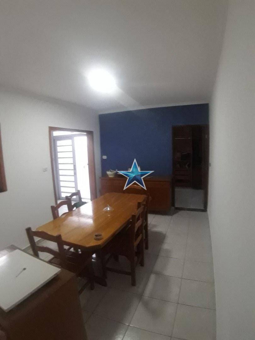 Casa à venda com 2 quartos, 130m² - Foto 8