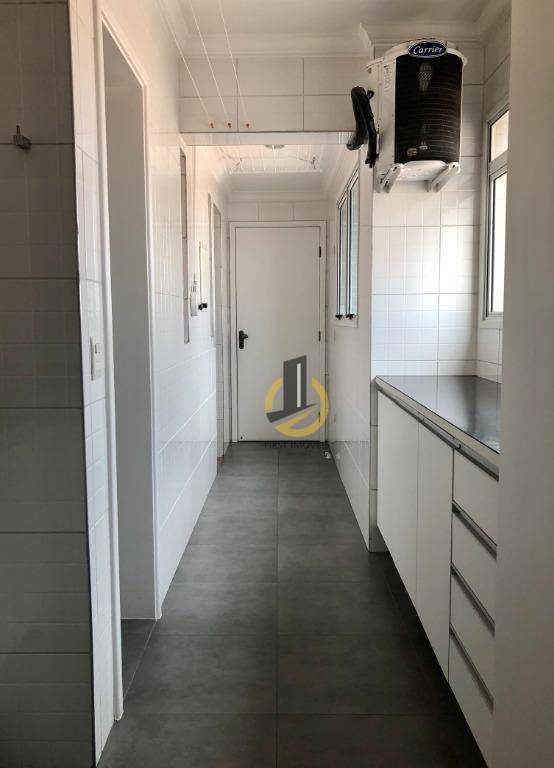 Apartamento à venda com 3 quartos, 130m² - Foto 35