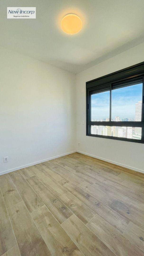 Apartamento para alugar com 2 quartos, 110m² - Foto 18