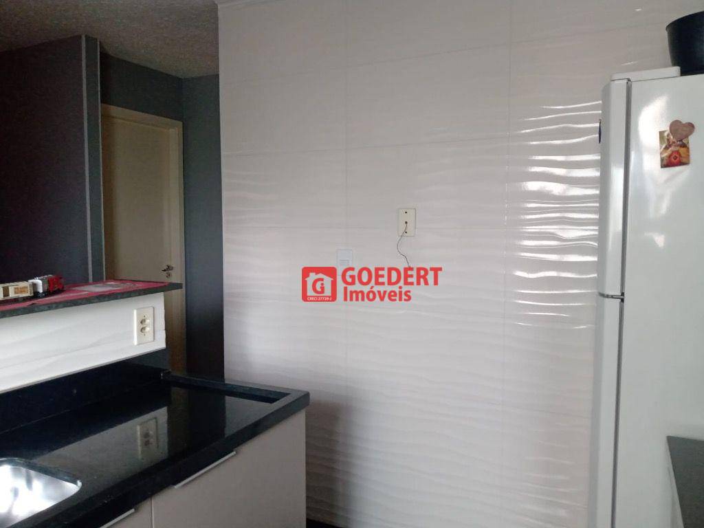 Apartamento à venda com 2 quartos, 46m² - Foto 10