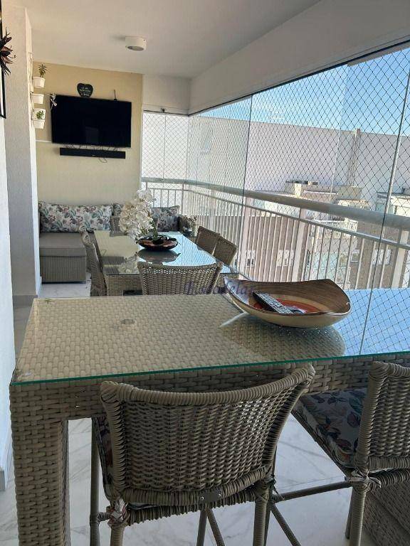 Apartamento à venda com 3 quartos, 122m² - Foto 1