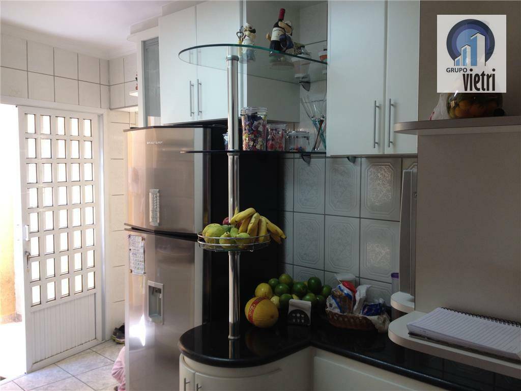 Sobrado à venda com 3 quartos, 240m² - Foto 18