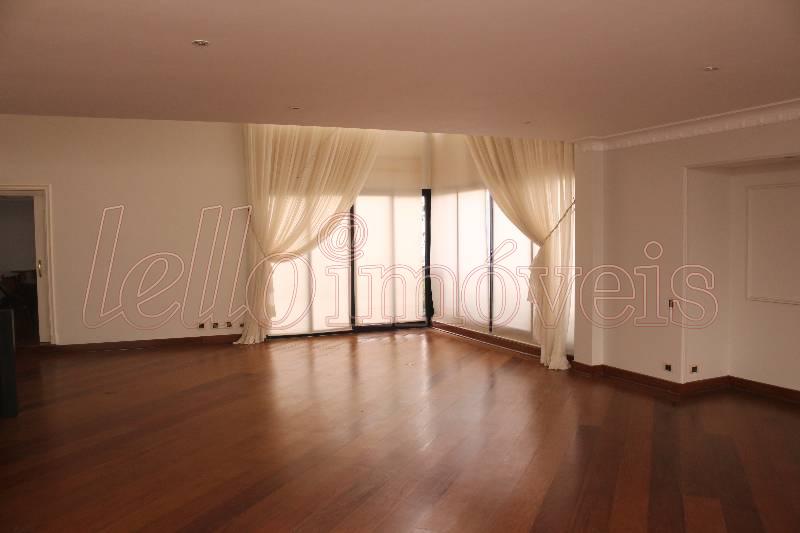 Apartamento para alugar com 4 quartos, 504m² - Foto 4