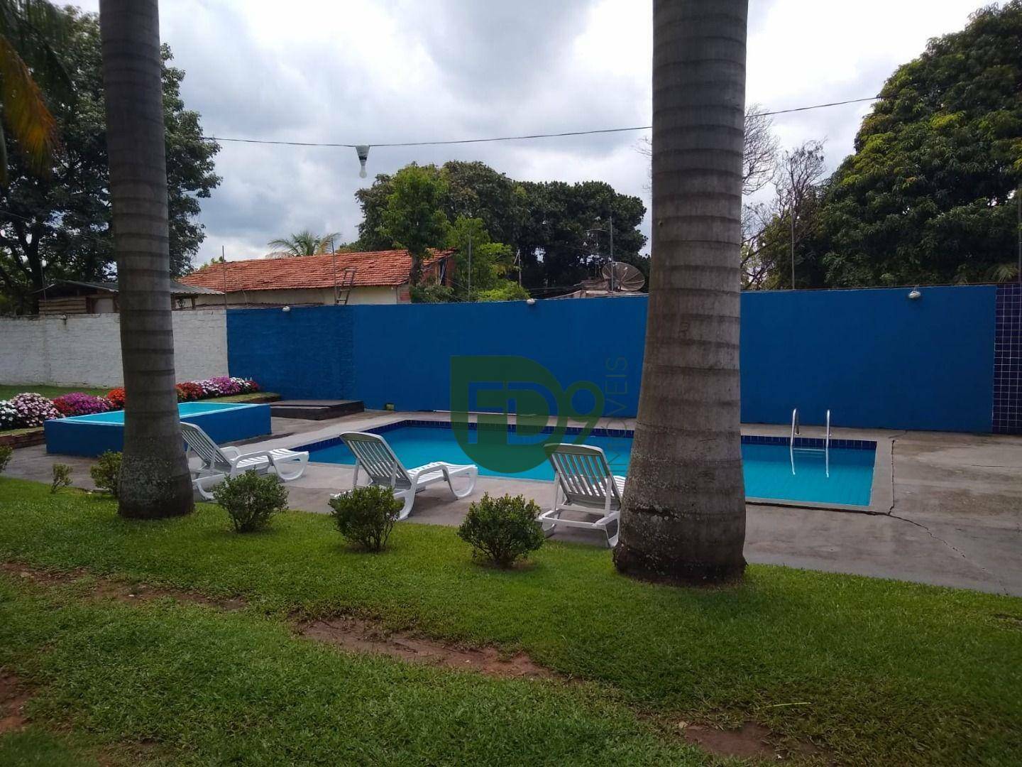 Chácara à venda com 2 quartos, 330m² - Foto 2